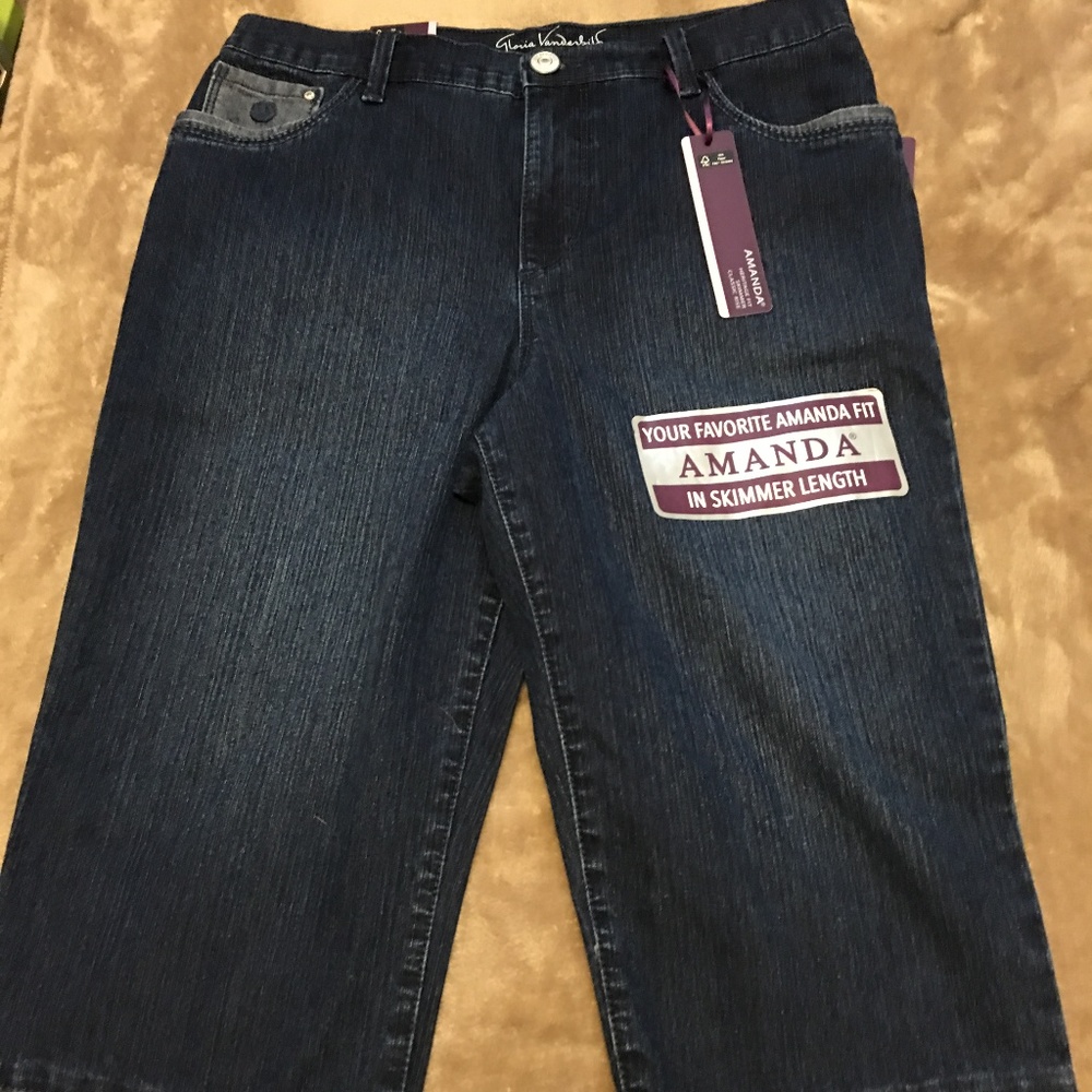 Amanda Jean Shorts Size 8 New with tags